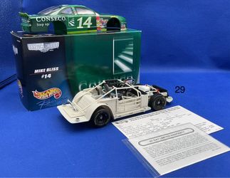 Hot Wheels Crews Choice 1:24 Mike Bliss #14 Pontiac