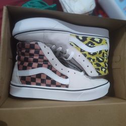 Size 9.5 Women Vans