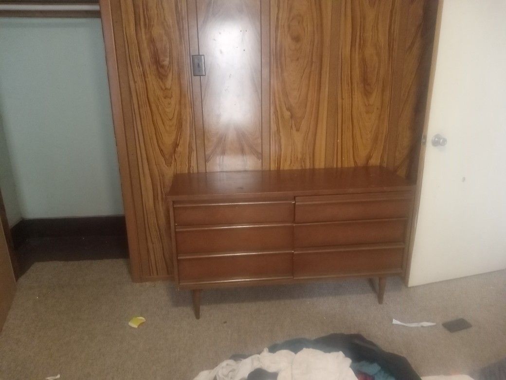 Please Make A Offer Everything MUST GO