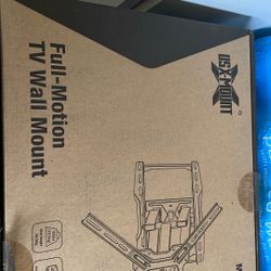 USX MOUNT XML009-1 Full Motion TV Wall Mount for 37-70” TV