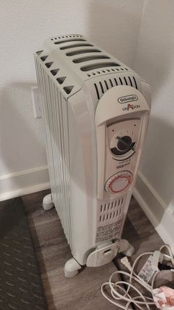 DeLonghi Space Heater With Thermostat