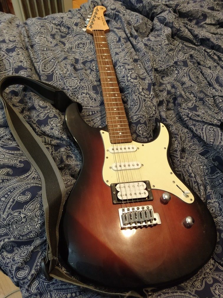Electric Guitar Yamaha Pacifica