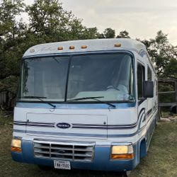 Rv  95 Rexal Motor Home 32 Feet 