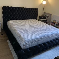 New Queen Bed Frame With Mattress