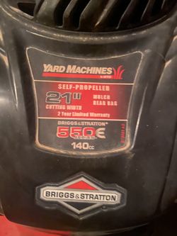 BRIGGS & STRATTON 140cc Self-propelled Lawn Mower