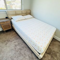Need To Go MOVE OUT SALE: Queen Mattress And Frame Bundle (Retail $888) - Asking $600 OBO