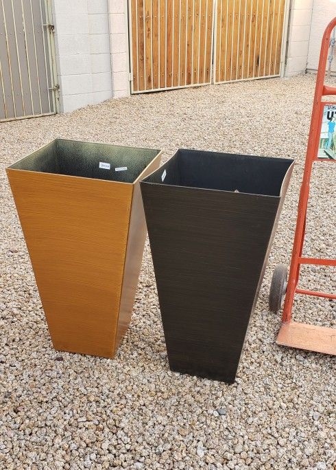 Planting Containers   Large Containers Great For A Fountain 