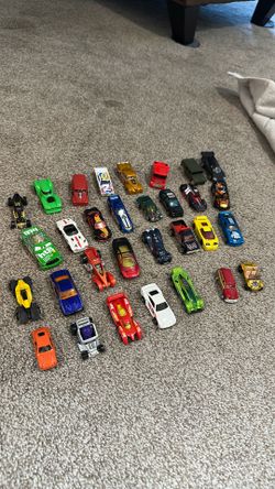 Lot hot wheels and other brands mixed ( some vintage