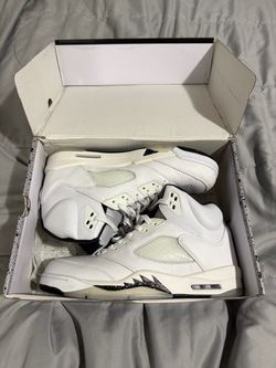 Air Jordan 5 White Black Sneakers