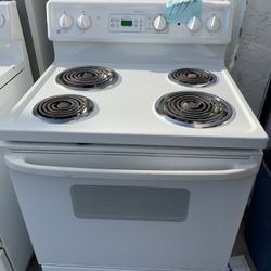 Ge Coil Top Stove Range Oven White . Warehouse pricing.   Warranty  . Delivery Available . 2522 Market st. 33901