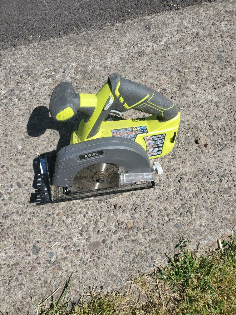 Circular Saw No Battery Or Charger Included