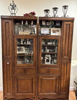 Wall Unit Display Cabinet With Storage