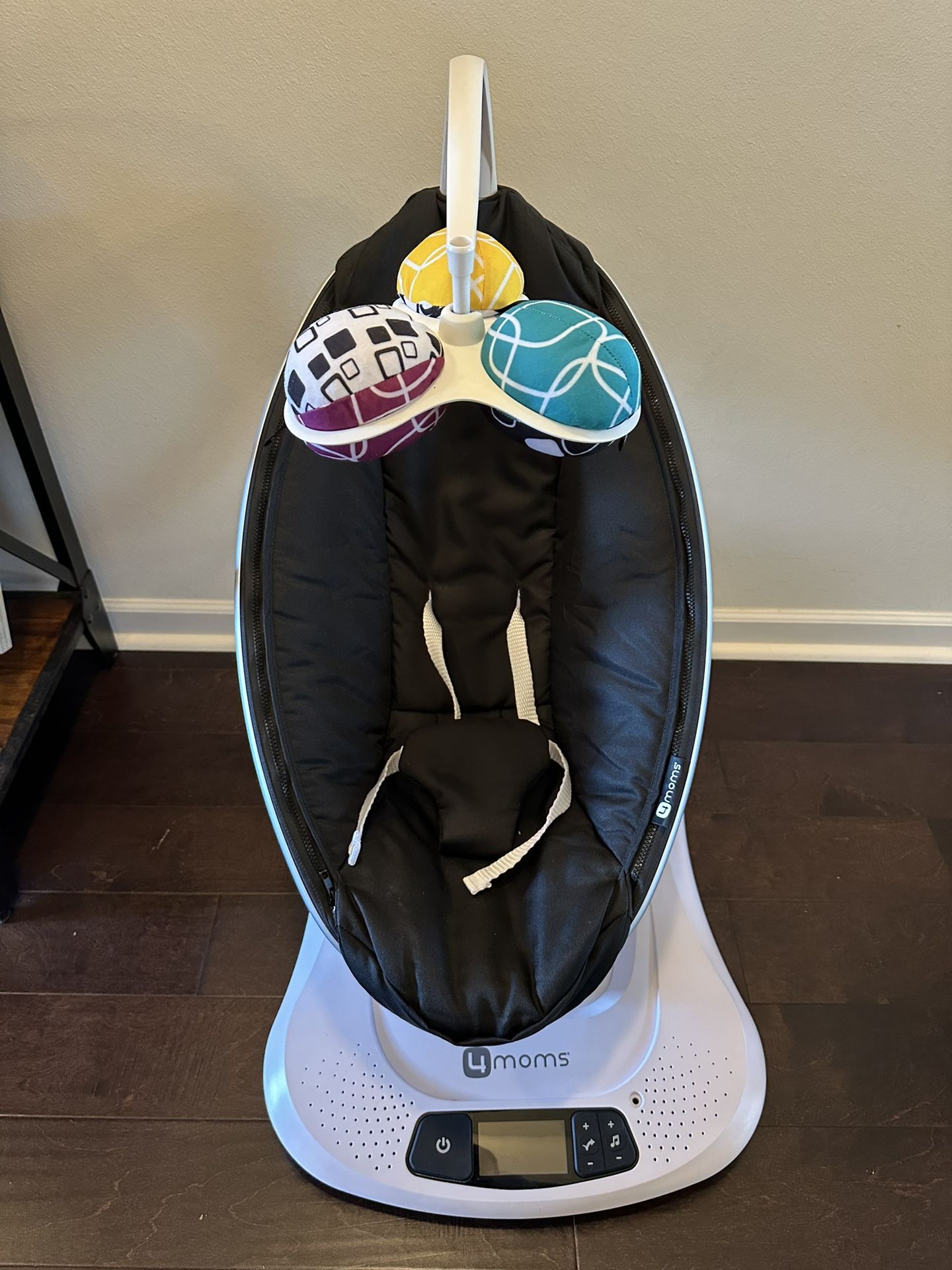 MamaRoo Multi-Motion Bluetooth Enabled Swing  