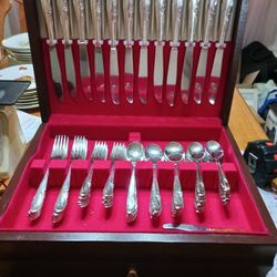 Original ROGERS  EXTRA PLATE, ALURE PATTERN,  114 PIECES