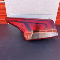 2018 -2019- 2020 -2021 -2022 HYUNDAI ACCENT LEFT SIDE TAIL LIGHT OEM 