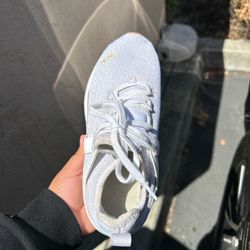 White Puma Running Shoes 