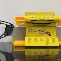 Stanley 14.5 in. Deluxe Clamping Miter Box with 14 in. Saw