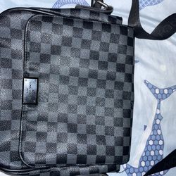 Louis vuitton Damier graphite district 