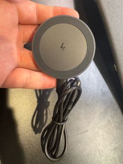 UGREEN 25W MagFlow Magnetic Wireless Car Charger, with type-c cable