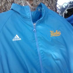 UCLA BRUINS COLLEGE ATHLECTIC SPORTS GEAR FOOTBALL BASEBALL SOFTBALL !$40 AND  UP