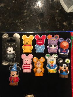 Disney pins
