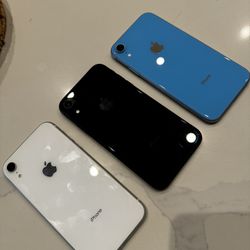 Unlocked iPhone XR 128gb 