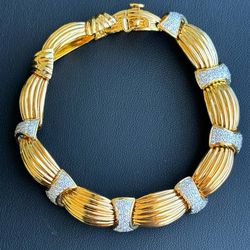 18k solid yellow gold 8 CTW diamond fashion 62.6 gram 9” bracelet 13.5 mm