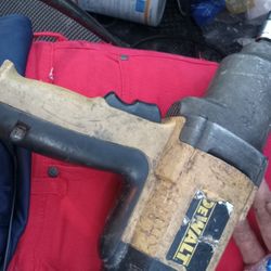 DeWalt 1/2 Inch Impact Drill