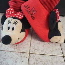 Minnie Mouse Slippers Size 5-6