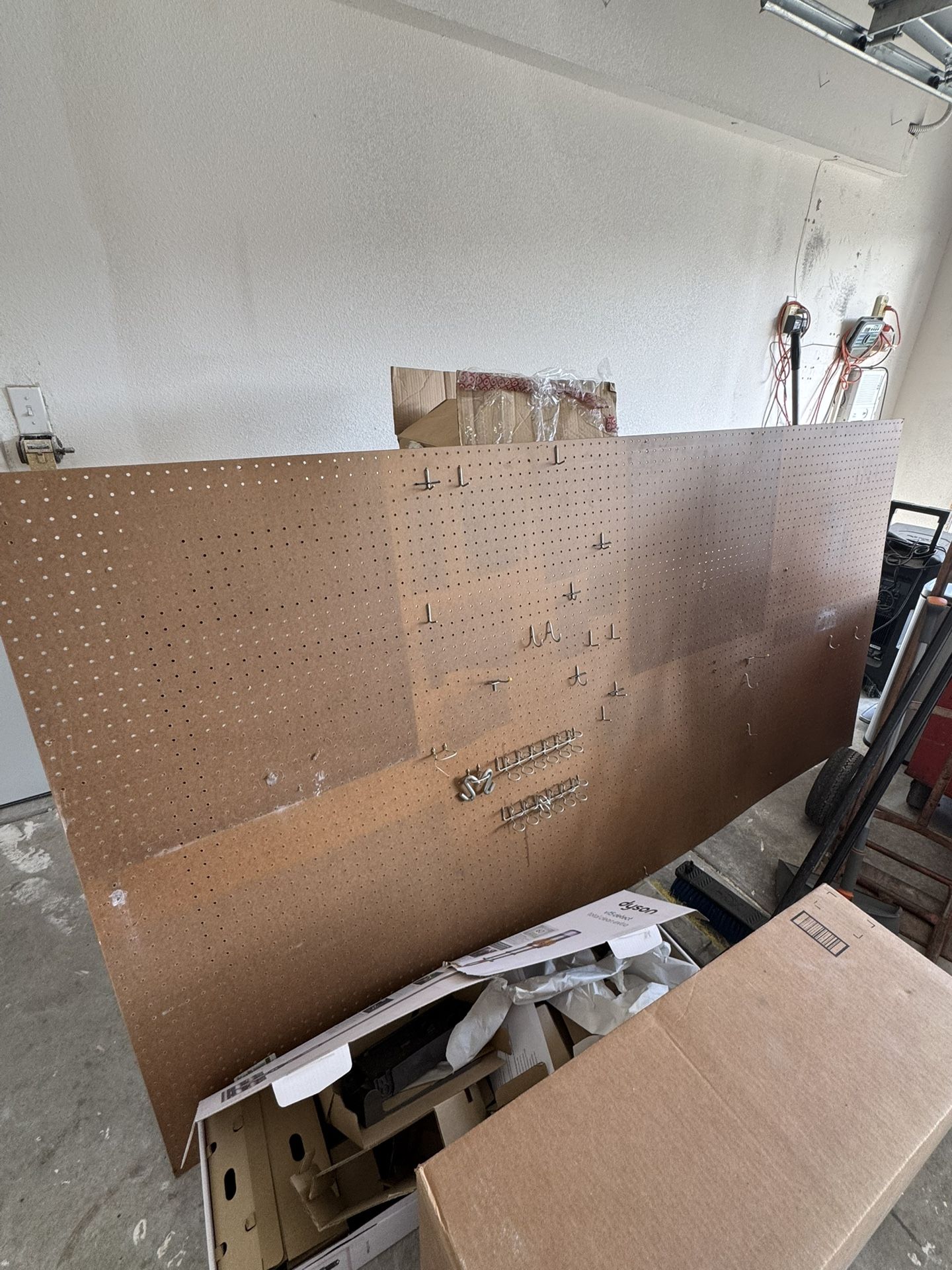 Peg Board 8 1/2 Feet