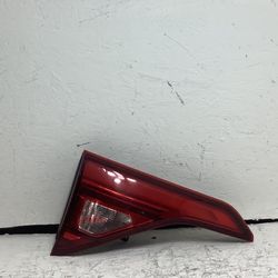 2017 2019 GMC Acadia left inner tail light (1CC)