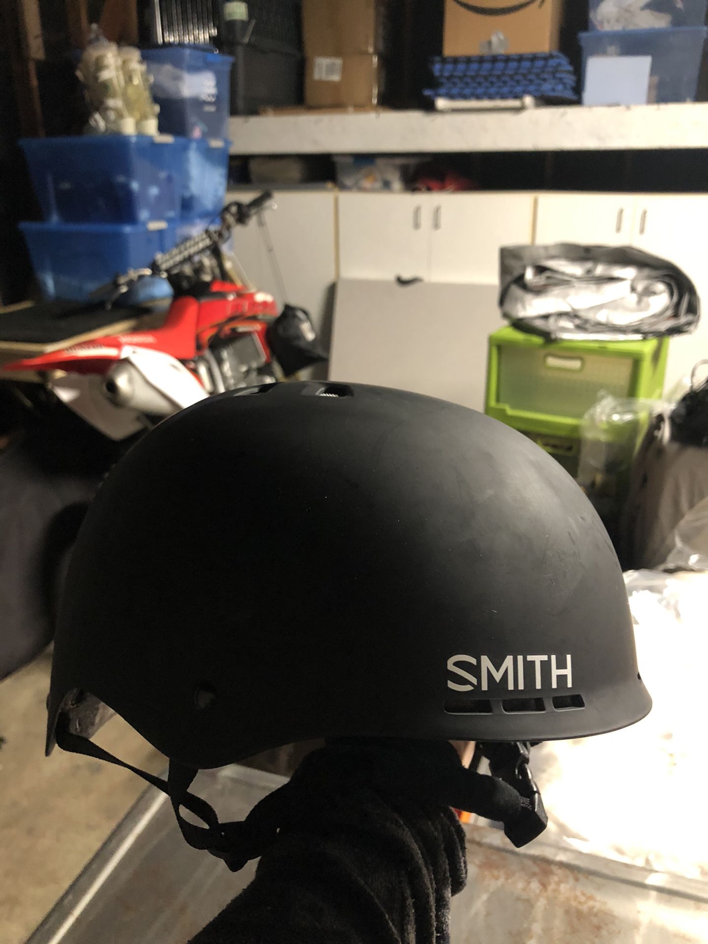 Smith Holt snowboard/ski helmet size small black