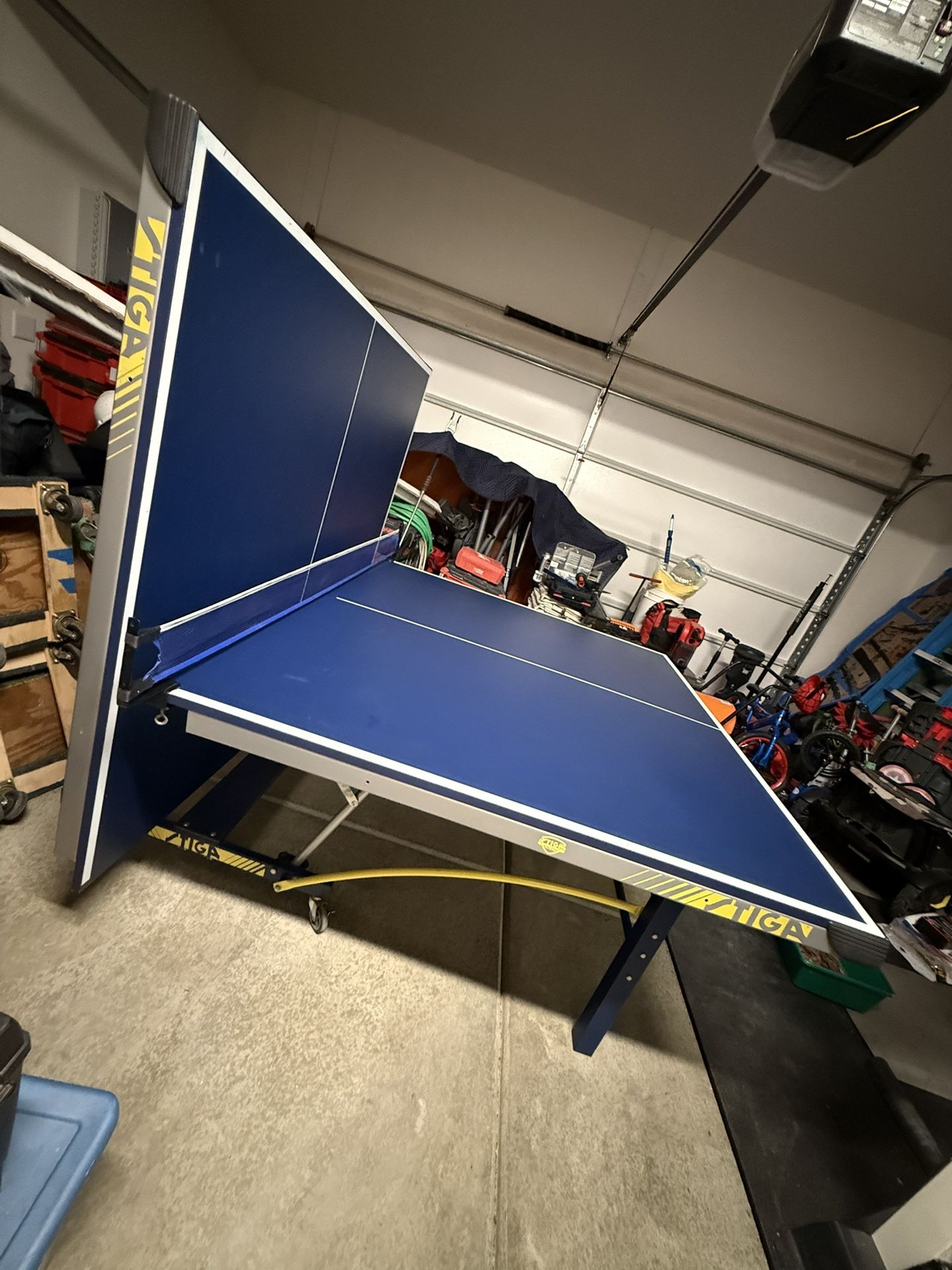 Stiga "Master Series T8730" Table Tennis Table