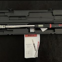 Snap on 1/2” Drive TechAngle  Electric Torque Wrench 15-300 ft-lb