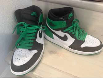 Air Jordan 1 Retro High OG Lucky Green Size 9.5