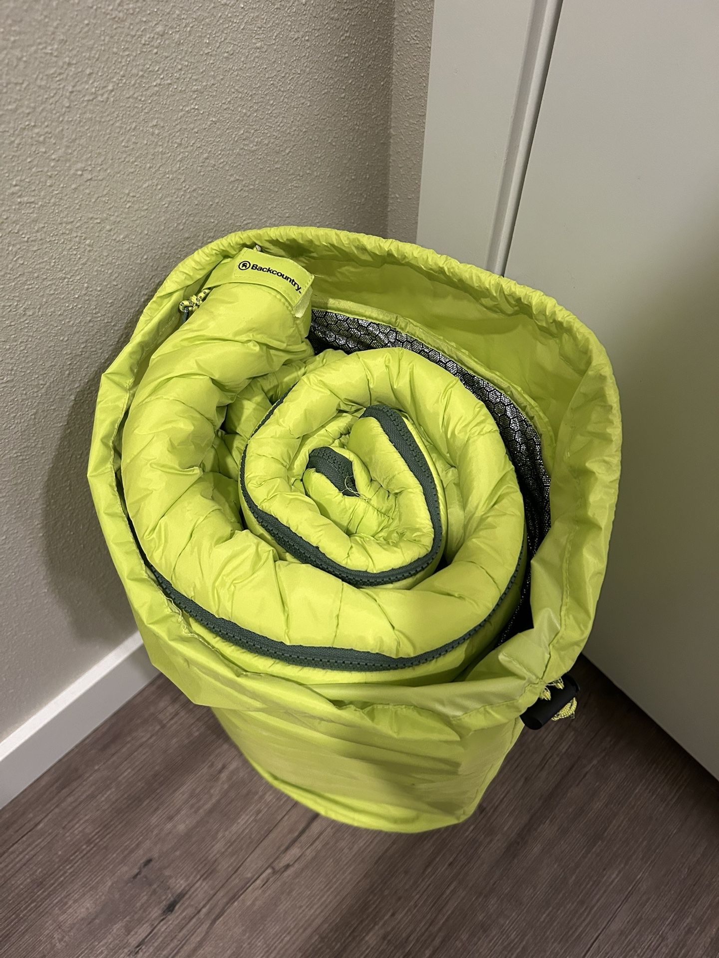 Backcountry dog sleeping bed