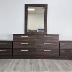 Dresser Whit Mirror And 2 Nightstands - Cómoda Con Espejo , Gavetero Y 2 Mesitas De Noche 