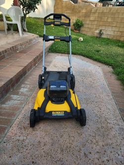 DEWALT LAWNMOWER