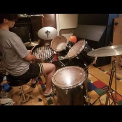 Complete full Drum Set