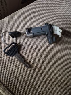 Honda civic trunk key cylinder