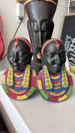 Set of 2 African Woman head statues/ Bookends heavy ceramic hand painted vintage