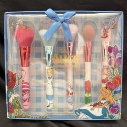 New Disney Alice In Wonderland Women's 5 Piece Makeup Brush Set Cosmetics