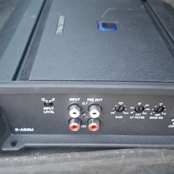 Alpine 600w mono amp  2 and 4 ohm