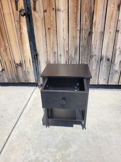 Nightstand with Drawer, Modern X-Design Side End Table, Bedside Storage Shelf for Bedroom, Living Room, Home Office, Black