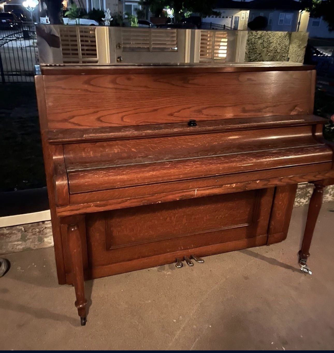 Free piano