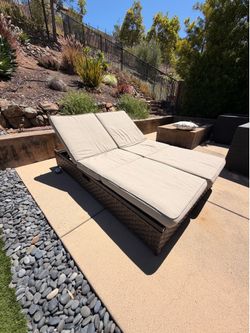 Outdoor Double Chaise Lounge Chair