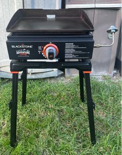 Blackstone Adventure Ready 17” Griddle with collapsible Stand & Cover