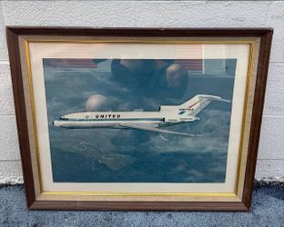 Vintage United Airlines Boeing 727 Airplane Framed Aviation Print 32" x 26"