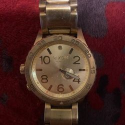 Nixon 51-30 Gold Tide