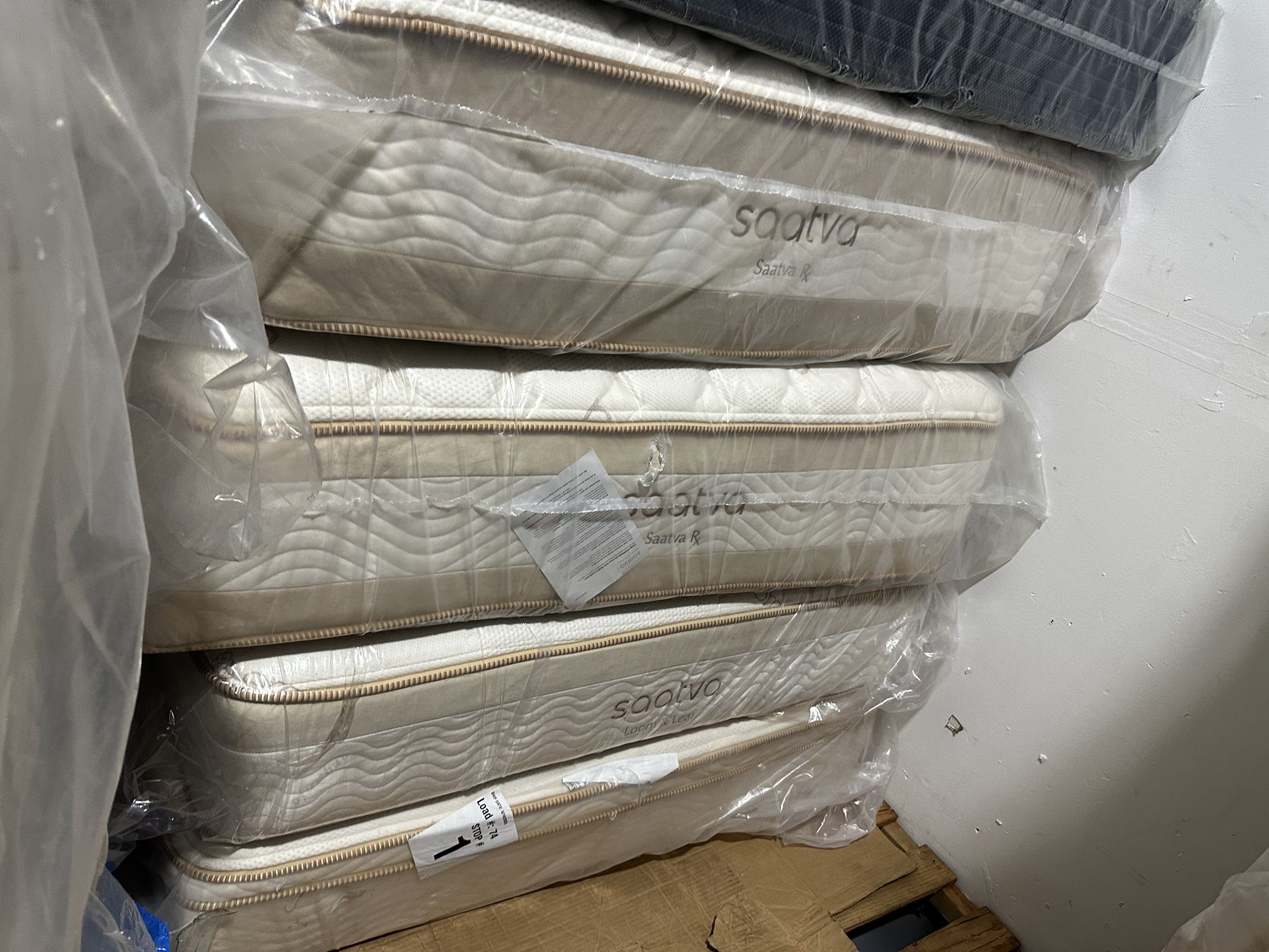 Luxury Saatva & Tempur-Pedic Mattresses – 50-80% Off! • Brand New, Minor Blemishes (Nothing That Affects Comfort) • King, Queen, Full, T